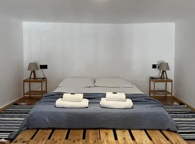 Cozy Loft-Close To The Sea