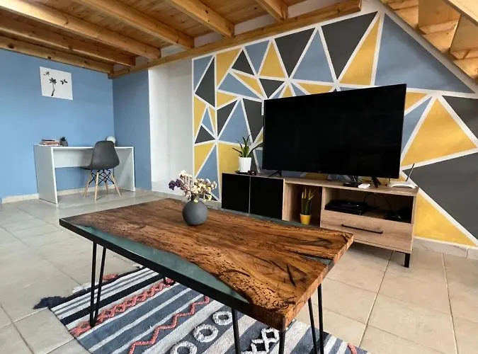 Cozy Loft-Close To The Sea